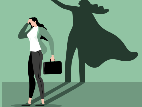 Illustration numérique d’une personne dont l’ombre représente un super-héros avec une cape sur fond vert.