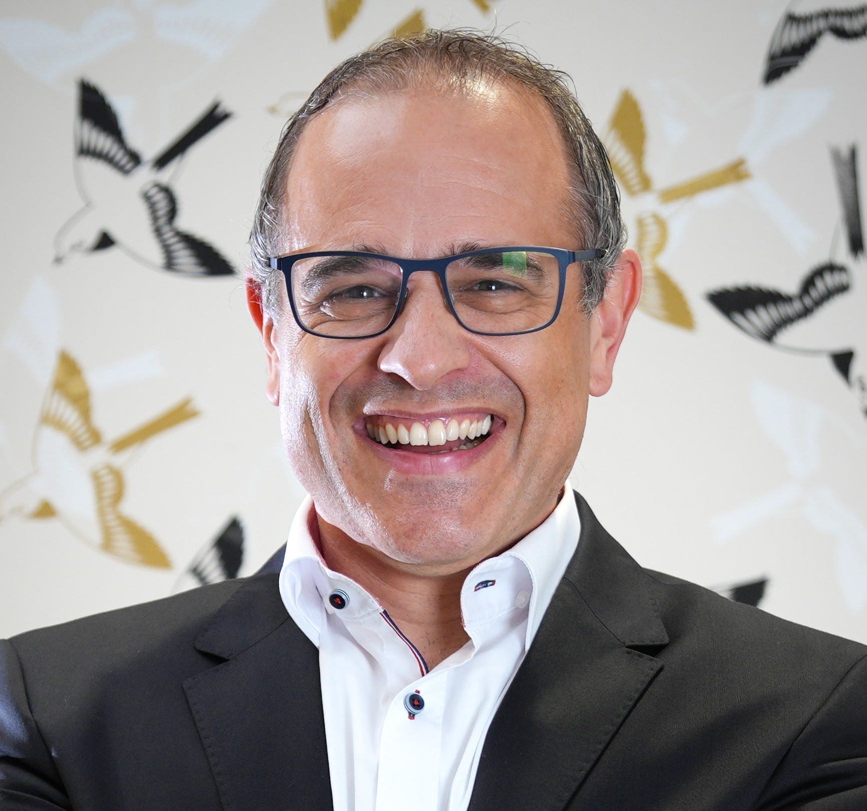 Stephan+Schaerer - Portrait_Redim.jpg Stephan+Schaerer - Portrait_Redim.jpg